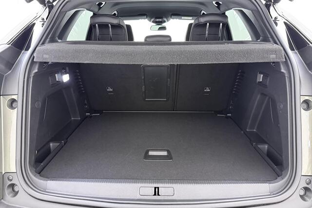 Peugeot 3008 1.2T GT Line 130pk | Navigatie | Achteruitrijcamera | Climate Control | LED koplampen | Handsfree kofferklep | Keyless Entry & Start | Apple Carplay & Android Auto | 19'' Lichtmetalen velgen | 1.400kg trekgewicht | 1e eigenaar