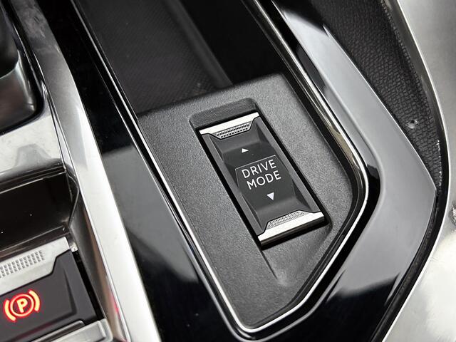 Peugeot 3008 Hybrid 225pk Automaat GT | Rijklaar | Panoramadak | El. achterklep | Adaptive Cruise |