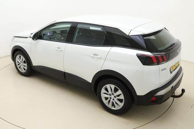 Peugeot 3008 1.2 PureTech Active | Trekhaak | Cruise control | Airco | Navigatie | Parkeersensoren | Climate control | Hill-hold | Stuurbediening | 17" inch lichtmetalen velgen |