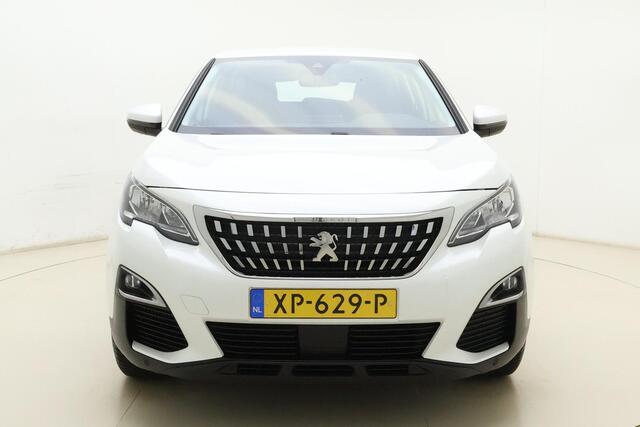 Peugeot 3008 1.2 PureTech Active | Trekhaak | Cruise control | Airco | Navigatie | Parkeersensoren | Climate control | Hill-hold | Stuurbediening | 17" inch lichtmetalen velgen |