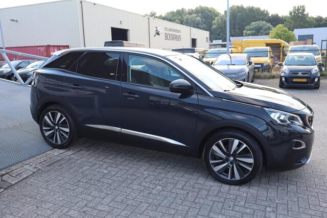 Peugeot 3008 1.2 PureTech Blue Lease Premium 360 graden camera/Apple carplay/Stoelverwarming/Elektrische stoel met geheugen/Cruise control/Dodehoek detectie/Navigatie/DAB/Climate control