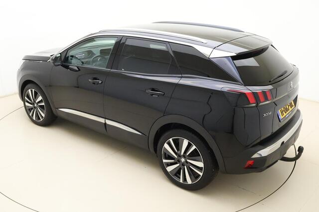 Peugeot 3008 1.2T Allure | 130PK | Elektrische Achterklep | Afneembare trekhaak | Keyless Entry & Start | 19'' Lichtmetalen velgen | Navigatie | DAB + | Camera Achter | 1e eigenaar!