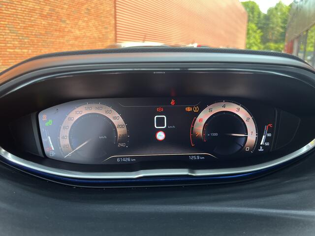 Peugeot 3008 1.2 PureTech GT Line // DODEHOEK // HALF LEDER // CAMERA+SENSOREN // NAVI+CARPLAY // LED //