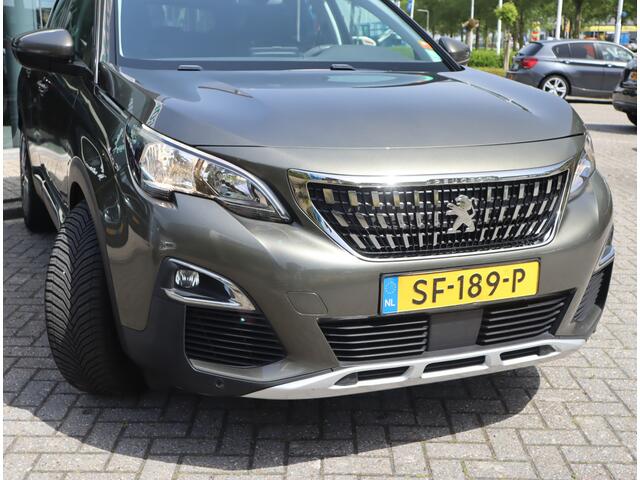 Peugeot 3008 1.2 PureTech Blue Lease Premium Airco / Navi / Trekh / Elekramen / All-season banden / Export