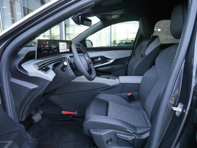 Peugeot 3008 1.6 plug-in Hybrid 195 Allure | Afneembare trekhaak | 1550KG Trekgewicht | Navigatie | Stoelverwarming | Camera achter | Full LED