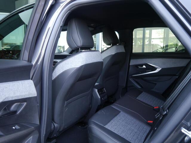 Peugeot 3008 1.6 plug-in Hybrid 195 Allure | Afneembare trekhaak | 1550KG Trekgewicht | Navigatie | Stoelverwarming | Camera achter | Full LED