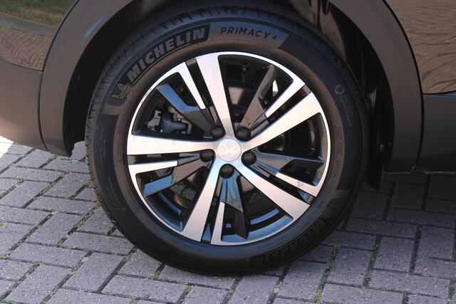 Peugeot 3008 1.2 PureTech Allure Avantage ACHTERUITRIJCAMERA - ELEKTR. ACHTERKLEP - NAVIGATIE