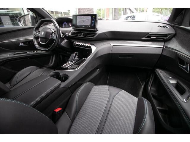 Peugeot 3008 1.6 HYbrid 225 Allure