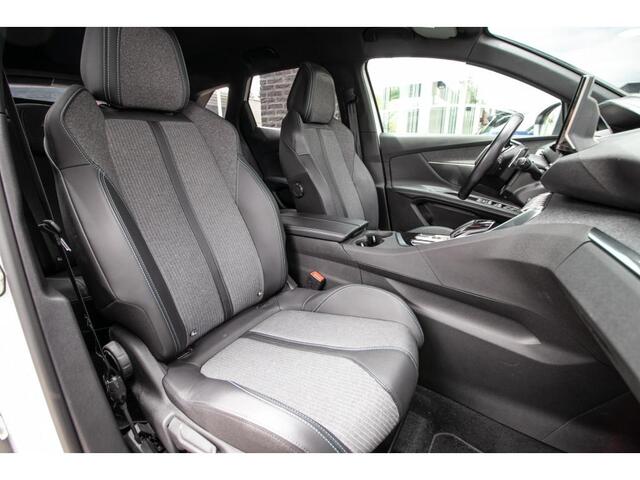 Peugeot 3008 1.6 HYbrid 225 Allure