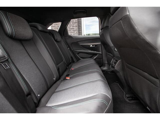Peugeot 3008 1.6 HYbrid 225 Allure