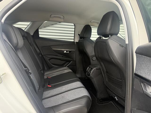 Peugeot 3008 1.2 PureTech Blue Lease Premium 2e Eigenaar|Navi|Camera|Clima|Cruise|Carplay|N.A.P|D-riem vv in 2023|APK tot 03-2027