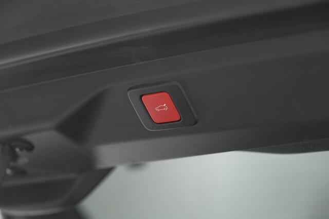 Peugeot 3008 1.2 Hybrid 145 GT | Adaptieve Cruise Control | Elektrische Kofferklep | Alcantara Stoelen | Camera