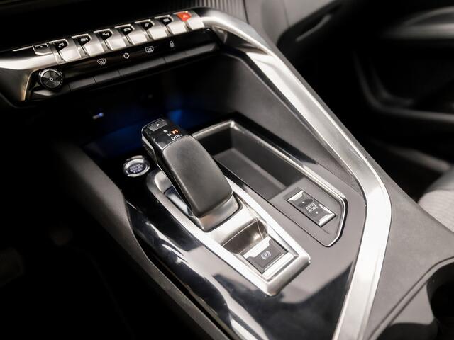 Peugeot 3008 1.6 HYbrid 225 Allure Sport 225Pk Automaat (APPLE CARPLAY, GROOT NAVI, 360 CAMERA, LEDER, KEYLESS, SPORTSTOELEN, GETINT GLAS, LANE ASSIST, NIEUWSTAAT)