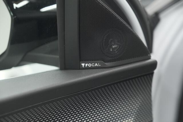 Peugeot 3008 1.2 Hybrid 136 GT | Panoramadak | FOCAL Audio | Alcantara Executive Pakket | 360 Camera | Adaptieve Cruise Control