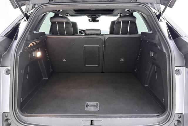 Peugeot 3008 1.6 HYbrid4 300 GT | Panoramadak | Achteruitrijcamera | Cruise control | Stuurversnellingen | Apple carplay/Android auto | Navigatie | Interieurverlichting | Stof/Leren bekleding | Climate control | Dodehoekdetectie | Stuurbediening |