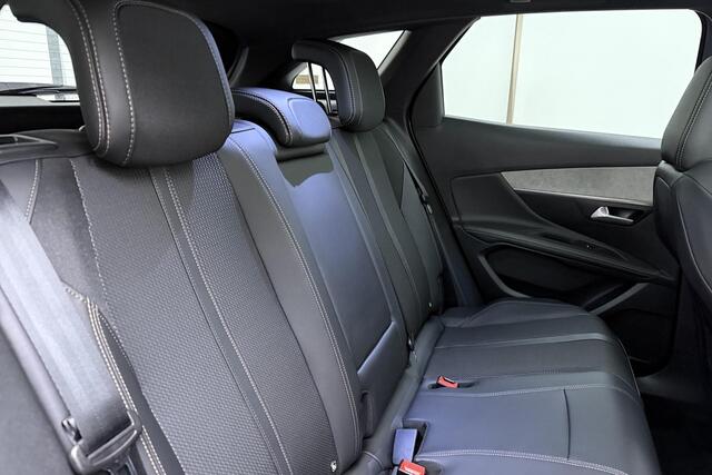 Peugeot 3008 1.6 HYbrid4 300 GT | Panoramadak | Achteruitrijcamera | Cruise control | Stuurversnellingen | Apple carplay/Android auto | Navigatie | Interieurverlichting | Stof/Leren bekleding | Climate control | Dodehoekdetectie | Stuurbediening |