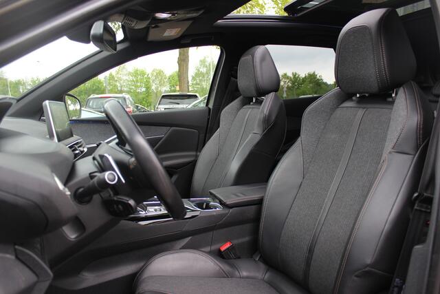 Peugeot 3008 1.2 PureTech Crossway / Trekhaak / Panoramadak / Camera / Navigatie / 18'' / Keyless / DAB / Cruise Control