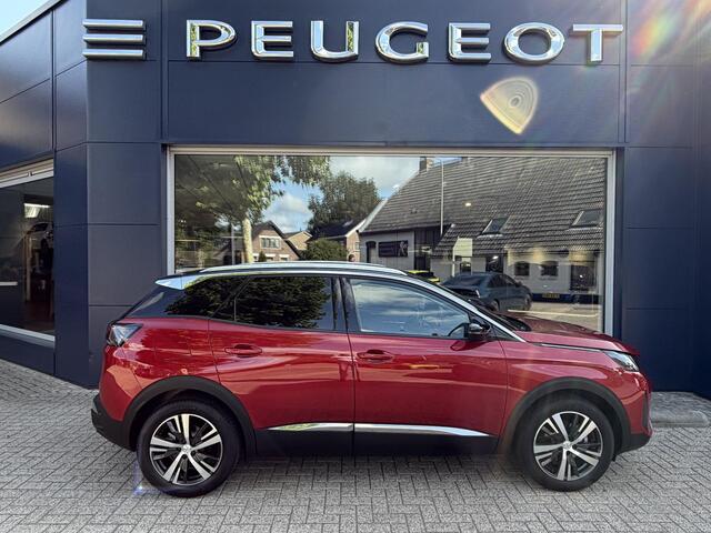Peugeot 3008 1.2 Turbo 130 pk Automaat GT-Look | Afneembare Trekhaak | 4-seizoen Banden | Electrisch bedienbare Kofferklep | Stoelverwarming | Full-LED Koplampen | PDC voor en achter | Dode Hoek Bewaking |