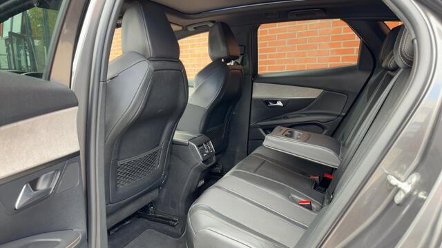 Peugeot 3008 1.6 HYbrid PHEV GT Pack Bussiness Panorama schuifdak Trekhaak
