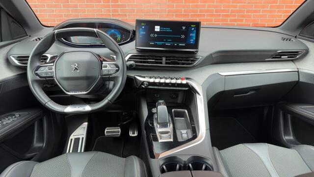 Peugeot 3008 1.6 HYbrid PHEV GT Pack Bussiness Panorama schuifdak Trekhaak