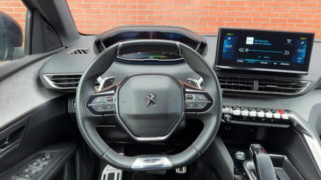 Peugeot 3008 1.6 HYbrid PHEV GT Pack Bussiness Panorama schuifdak Trekhaak