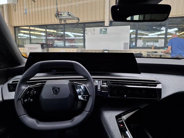 Peugeot 3008 1.6 plug-in Hybrid 195 Allure | Trekhaak | Camera | Cruise Control