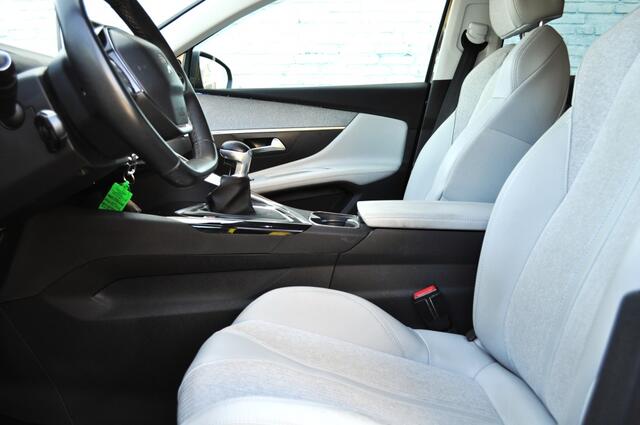 Peugeot 3008 1.2 AGC Allure LED Sv packsafety Nav