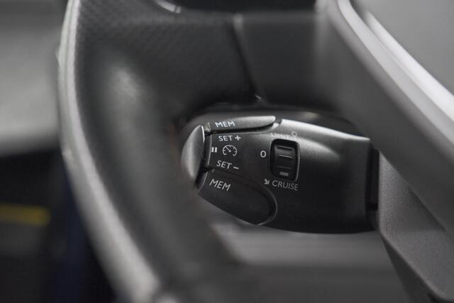 Peugeot 3008 PureTech 130 GT Line Avantage | Trekhaak | 360 Camera | Apple Carplay | Parkeersensoren