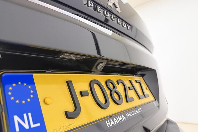 Peugeot 3008 1.2 PureTech Blue Lease Executive AUTOMAAT 130 pk | | Trekhaak | Climate control | Navigatie | Dakrails | Extra getint glas | Draadloze telefoonlader