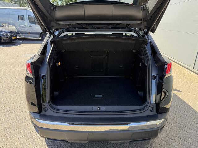 Peugeot 3008 130pk Allure Pack (Leder incl stoelverwarming - Elektrische klep - LED - 360gr Camera - Keyless Entry - Navigatie - Automatische Airco - Apple Carplay)