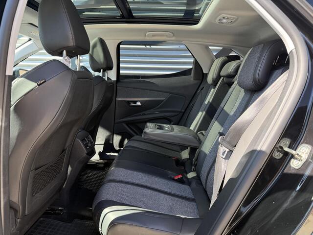 Peugeot 3008 1.2 PureTech Allure 2e Eigenaar|Schuifdak|Camera|Carplay|Clima|Trekhaak|i-Cockpit|Cruise|Elek Ramen|LM Velgen|PDC V+A|Stoelverwarming|Nieuwe APK bij aflevering