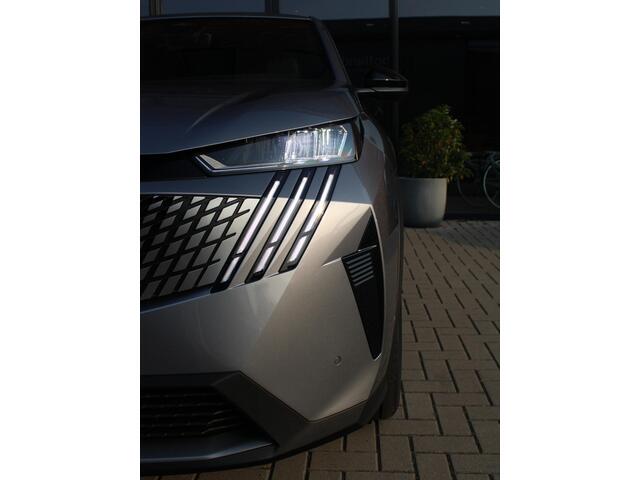Peugeot 3008 1.6 plug-in Hybrid 195 Allure e-DCS7 Automaat Navigatie, Trekhaak, Rondomzichtcamera, Keyless entry, Stoelverwarming, Stuurwielverwarming
