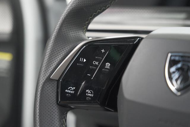 Peugeot 3008 1.2 Hybrid 145 GT | Panoramadak | Focal Hi-Fi | 360 Camera | Elektronische kofferklep