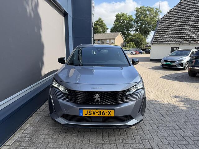 Peugeot 3008 1.6 HYbrid 180 PK Allure Pack Business | Automaat | Plug-In Hybride tot 50 KM Elektrisch | Navigatie | LED Verlichting | Climate Control | Dode Hoek Detectie | Adaptieve Cruise Control | Camera | Parkeersensoren V+A | 19" Lichtmetalen Velgen | Hoge Zitpos