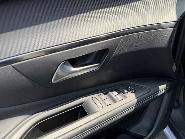 Peugeot 3008 1.6 HYbrid 180 PK Allure Pack Business | Automaat | Plug-In Hybride tot 50 KM Elektrisch | Navigatie | LED Verlichting | Climate Control | Dode Hoek Detectie | Adaptieve Cruise Control | Camera | Parkeersensoren V+A | 19" Lichtmetalen Velgen | Hoge Zitpos