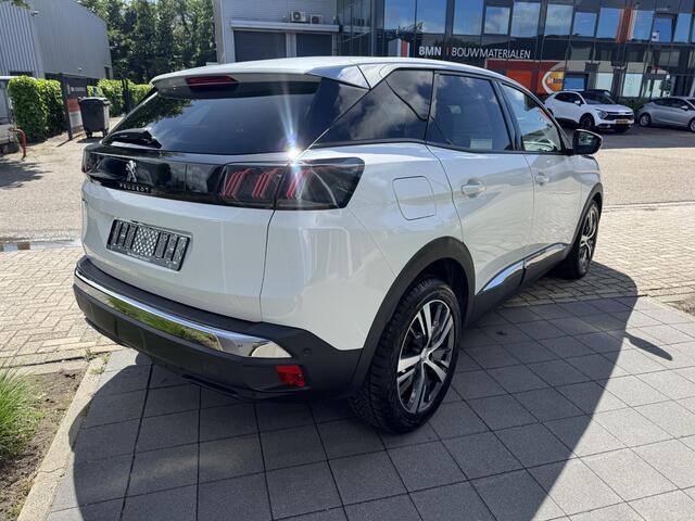 Peugeot 3008 PureTech 130 Allure l Camera l Stoelverwarming