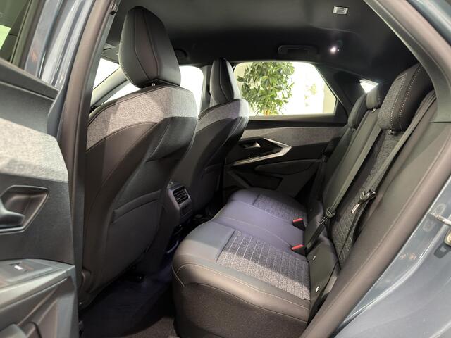 Peugeot 3008 1.6 plug-in Hybrid 195 Allure