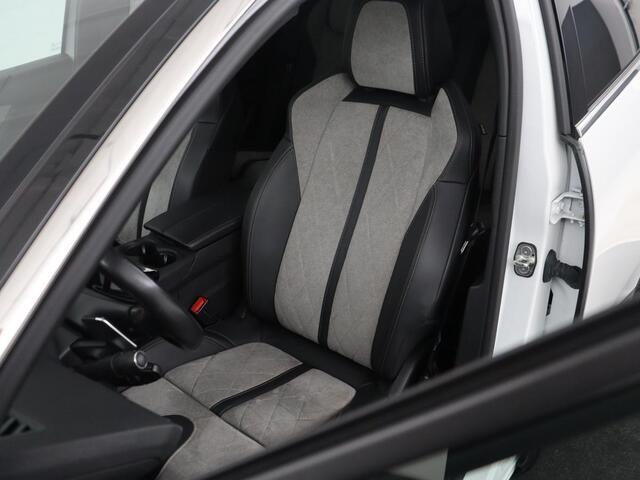Peugeot 3008 1.6 HYbrid4 300 Première Pack | SOH 93,8% | Panoramadak | Leder/alacantara | Memory | Stoelverwarming | Carplay | 360 camera | Trekhaak | PHEV
