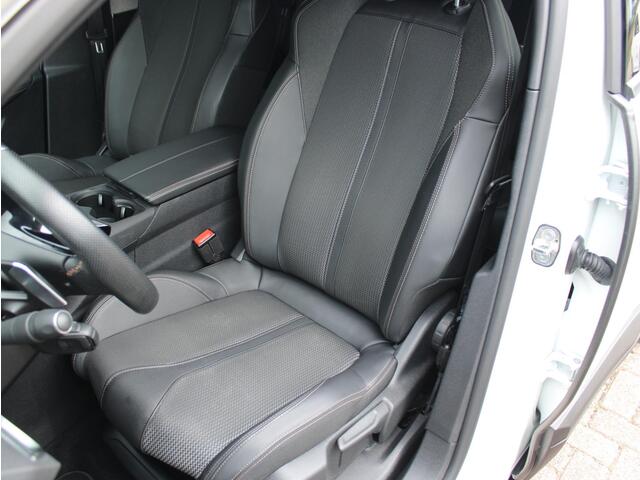 Peugeot 3008 1.2 Hybrid 145 GT Automaat | Black Pack/Stoelverwarming/Camera