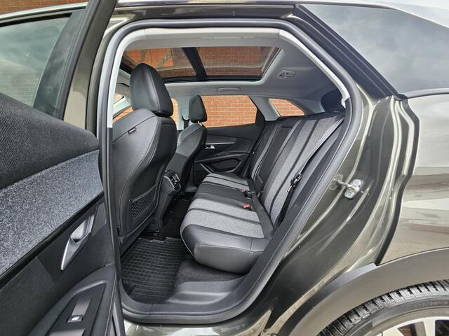 Peugeot 3008 1.2 PureTech 130PK BlueLease Premium Automaat Panorama
