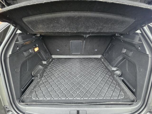 Peugeot 3008 1.2 PureTech 130PK BlueLease Premium Automaat Panorama