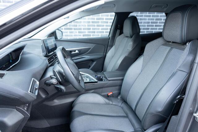 Peugeot 3008 1.6 HYbrid 225 Blue Lease Allure | Achteruitrijcamera | Parkeersensoren | Cruise Control Adaptief | Dodehoekdetectie | Keyless Entry | Elektrische Achterklep | Stoelverwarming | Two-Tone | Navigatie | Plug-in Hybrid (PHEV)