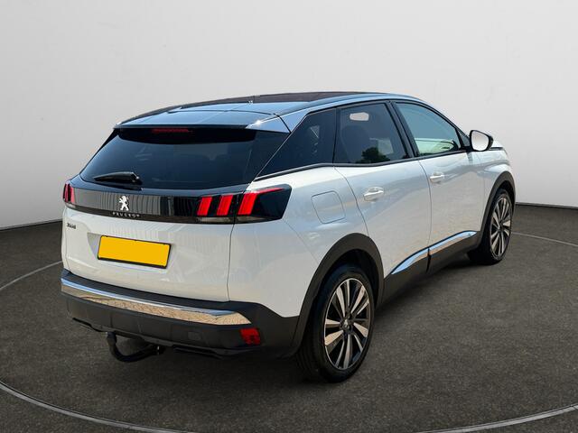 Peugeot 3008 1.2 PureTech Allure Aut- Two Tone, Carplay, Android Auto, Stoelverwarming, Trekhaak