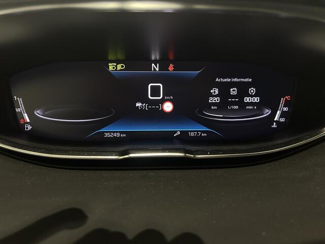 Peugeot 3008 1.6 PureTech GT | AUTOMAAT | Camera | Navigatie | Climate control | Alcantara | Trekhaak |