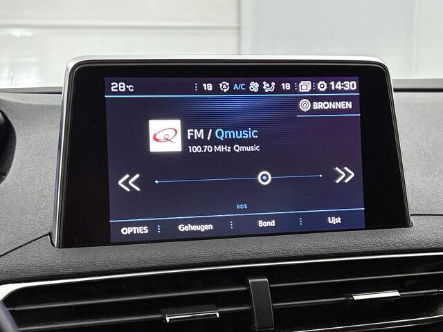 Peugeot 3008 1.2 PureTech Blue Lease Executive | Navigatie | Parkeersensoren | Lichtmetalen velgen