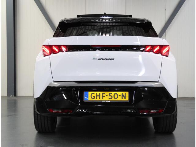Peugeot 3008 e-3008 GT Avantage 210PK 73 kWh | 1ste Eigenaar | AppleCarPlay/AndroidAuto | Adaptive Cruise Control | Schuifkanteldak | Camera | Climate Control | Dodehoekdetectie | AUTOMAAT | Sfeerverlichting | Virt.Cockpit | Keyless | Isofix | Privacy Glass | Parkeersensoren | Two-Tone | Electrische achterklep |