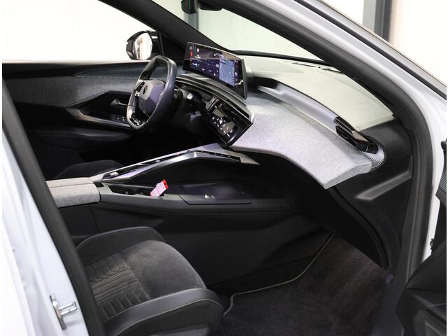 Peugeot 3008 e-3008 GT Avantage 210PK 73 kWh | 1ste Eigenaar | AppleCarPlay/AndroidAuto | Adaptive Cruise Control | Schuifkanteldak | Camera | Climate Control | Dodehoekdetectie | AUTOMAAT | Sfeerverlichting | Virt.Cockpit | Keyless | Isofix | Privacy Glass | Parkeersensoren | Two-Tone | Electrische achterklep |