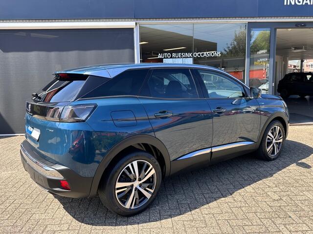 Peugeot 3008 1.6 HYBRID ALLURE