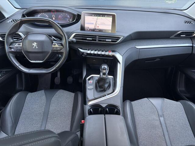 Peugeot 3008 1.2 PureTech Allure Distributieriem vv in 2025 l Pano l 360°Camera l Carplay l Dealer Onderhouden l Navi l Halfleder l Pdc l Keyless l 131pk l 6 Bak l Apk tot 12-2026