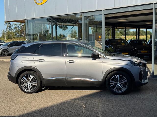 Peugeot 3008 1.6 PHEV 225 Allure Pack - Dodehoek - camera